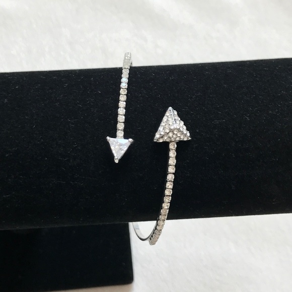 CLAIMED! 🎁 FREE w/ $65 or more purchase! - Picture 5 of 7